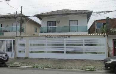 Imagem: A casa possui 2 Dormitórios, 1 Banheiro, 1 Vaga na garagem