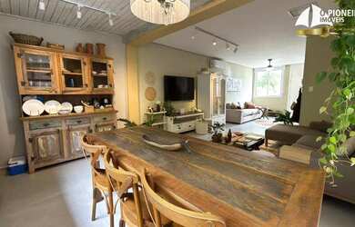 Imagem: A casa em condomínio possui 2 Dormitórios, 2 Banheiros, 3