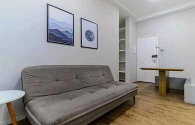 Imagem: O apartamento possui 1 Dormitório, 1 Banheiro, 1 Vaga na garagem