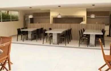 Imagem: O apartamento possui 2 Dormitórios, 1 Banheiro, 1 Vaga na garagem