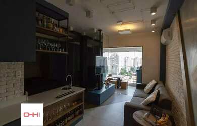 Imagem: O apartamento possui 1 Dormitório, 1 Banheiro, 1 Vaga na garagem