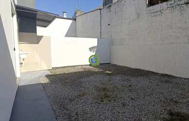 Imagem 13: Sobrado Novo à Venda na Divisa dos Bairros Areias e Ipiranga São José/SC