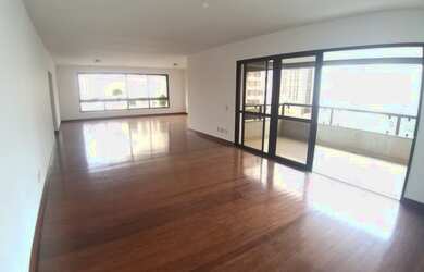 Imagem: O apartamento possui 4 Dormitórios, 5 Banheiros, 4 Vagas na