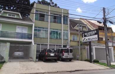 Imagem: O depósito possui 2 Vagas na garagem, 210m² de Área e está