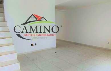 Imagem: A casa possui 3 Dormitórios, 2 Banheiros, 1 Vaga na garagem