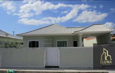 Imagem: A casa possui 2 Dormitórios, 2 Banheiros, 1 Vaga na garagem