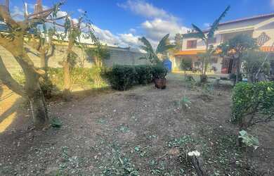 Imagem: A casa em condomínio à venda possui 3 Dormitórios, 1 Banheiro