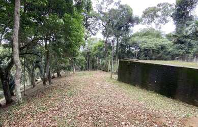 Imagem 2: Terreno com 445 metros quadrados no condomínio Parque das Rosas