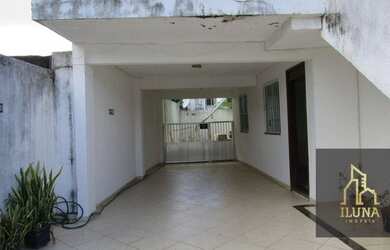 Imagem: A casa possui 2 Dormitórios, 1 Banheiro, 1 Vaga na garagem