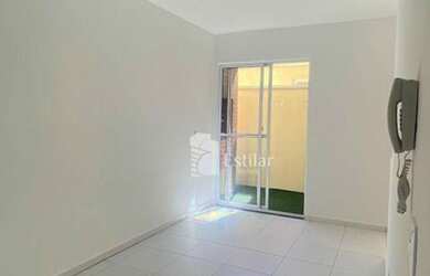 Imagem: O apartamento possui 2 Dormitórios, 1 Banheiro, 1 Vaga na garagem