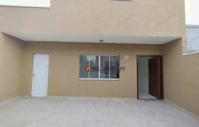 Imagem: A casa possui 2 Dormitórios, 1 Banheiro, 1 Vaga na garagem