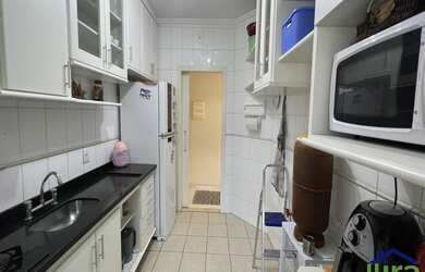 Imagem: O apartamento possui 3 Dormitórios, 2 Banheiros, 2 Vagas na