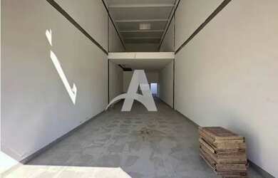 Imagem: O depósito possui 120m² de Área, Imóvel novo e está localizado