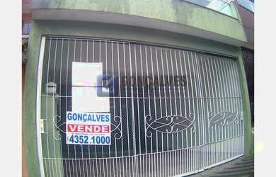 Imagem: A casa possui 3 Dormitórios, 4 Banheiros, 2 Vagas na garagem