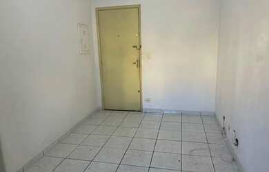 Imagem: O apartamento possui 1 Dormitório, 1 Banheiro, 42m² de Área