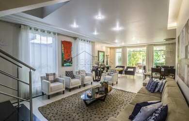 Imagem: A casa em condomínio possui 4 Dormitórios, 5 Banheiros, 5