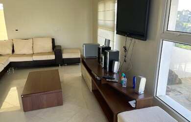 Imagem 8: Vendo maravilhosa casa. Piscina, Churrasqueira, VarandaeGuarda roupa