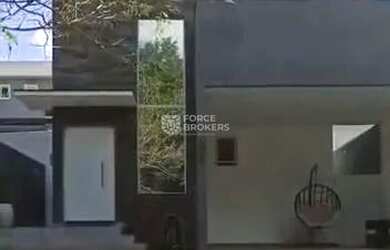 Imagem: A casa possui 4 Dormitórios, 5 Banheiros, 4 Vagas na garagem