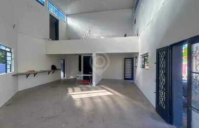 Imagem: O depósito possui 97m² de Área e está localizado em Centro