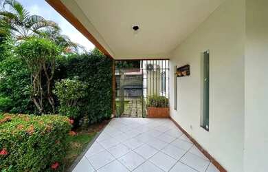 Imagem 12: Casa Duplex 3/4 com Suíte Gabinete e Gourmet Privativo em Pitangueiras...