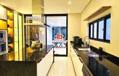 Imagem 11: Casa Térrea Mobiliada no Alphaville 4/ 80% com 4 Qts sendo 3 Suítes sendo a Master com Clo