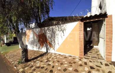 Imagem: A casa possui 2 Dormitórios, 2 Banheiros, 65m² de Área, Churrasqueira