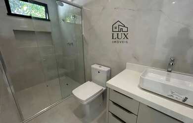 Imagem 15: Alphaville 4 / 230m² / 4 suítes / semi mobiliada / área gourmet / piscina/...