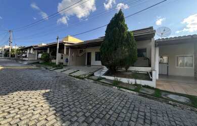 Imagem: A casa em condomínio possui 4 Dormitórios, 3 Banheiros, 3