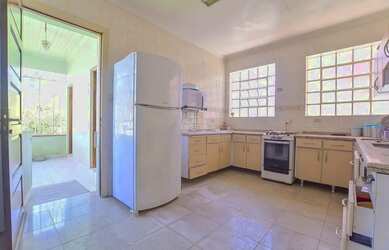 Imagem 7: Vendas Casa Curitiba PR. 250m² de Área, 5 Vagas na garageme3 Dormitórios