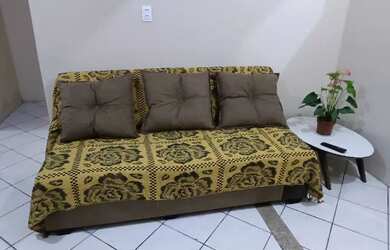 Imagem: A casa possui 1 Dormitório, 1 Banheiro, 1 Vaga na garagem e