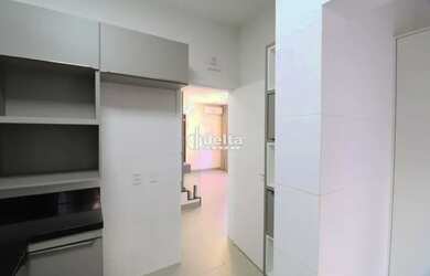 Imagem 10: Casa em condomínio com 3 quartos sendo 1 suíte disponível para locação...