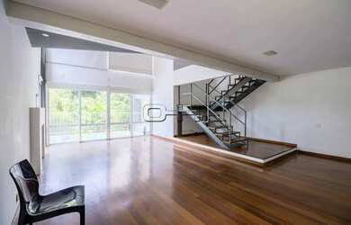 Imagem: O apartamento possui 2 Dormitórios, 2 Banheiros, 2 Vagas na