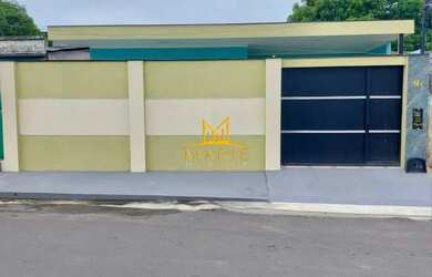 Imagem: A casa possui 3 Dormitórios, 2 Banheiros, 1 Vaga na garagem