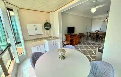 Imagem 6: Apartamento de 2 Dormitórios com 1 suíte, sacada com churrasqueira e...