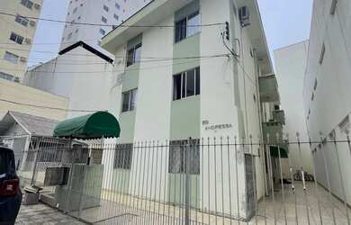 Imagem: O apartamento possui 1 Dormitório, 1 Banheiro, 45m² de Área