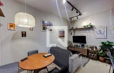 Imagem: O apartamento possui 2 Dormitórios, 1 Banheiro, 55m² de Área