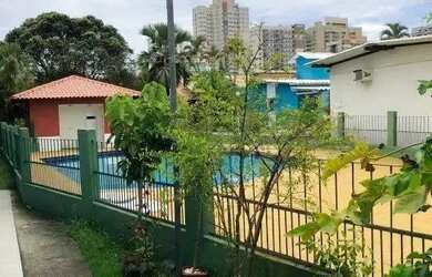 Imagem: A casa possui 3 Dormitórios, 1 Banheiro, 1 Vaga na garagem