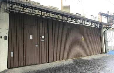 Imagem: O depósito possui 3 Vagas na garagem, 418m² de Área e está