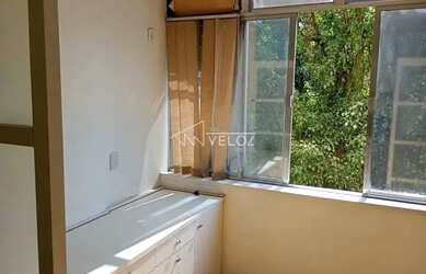 Imagem: O apartamento possui 1 Dormitório, 1 Banheiro e 35m² de Área