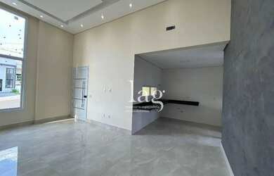 Imagem: A casa em condomínio possui 3 Dormitórios, 2 Banheiros, 1