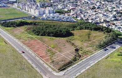 Imagem: O terreno possui 360m² de Área e está localizado em Cidade