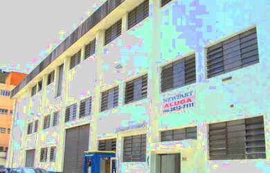 Imagem: O depósito possui 5 Vagas na garagem, 2.722m² de Área e