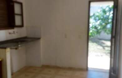 Imagem: A casa possui 2 Dormitórios, 1 Banheiro, 1 Vaga na garagem