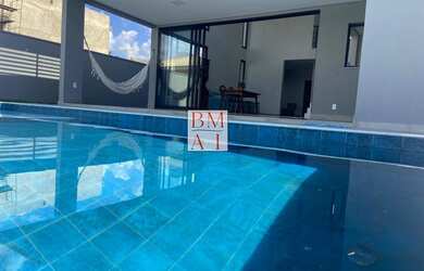 Imagem: A casa em condomínio possui 4 Dormitórios, 5 Banheiros, 4