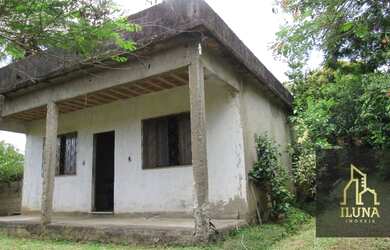 Imagem: A casa possui 2 Dormitórios, 1 Banheiro, 3 Vagas na garagem