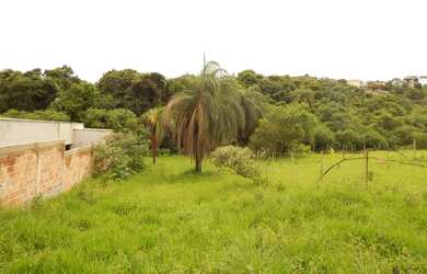 Imagem: O terreno possui 501m² de Área e está localizado em Santo