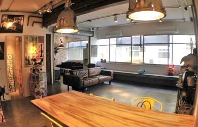 Imagem 2: Contemporâneo. Imóvel mobiliado, Ar-condicionado, Guarda roupae140m²...