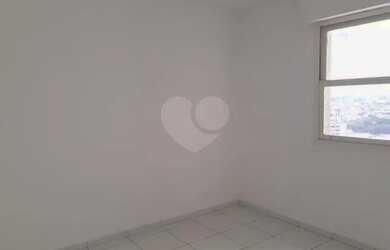 Imagem: O depósito possui 25m² de Área e está localizado em Centro