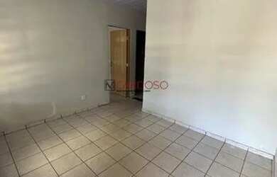 Imagem: A casa possui 3 Dormitórios, 3 Banheiros, 3 Vagas na garagem