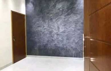 Imagem: A casa possui 2 Dormitórios, 1 Banheiro, 2 Vagas na garagem